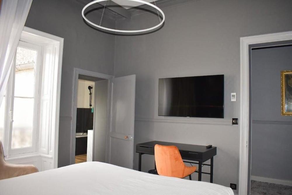 Le Champlain Hotell La Rochelle  Exteriör bild