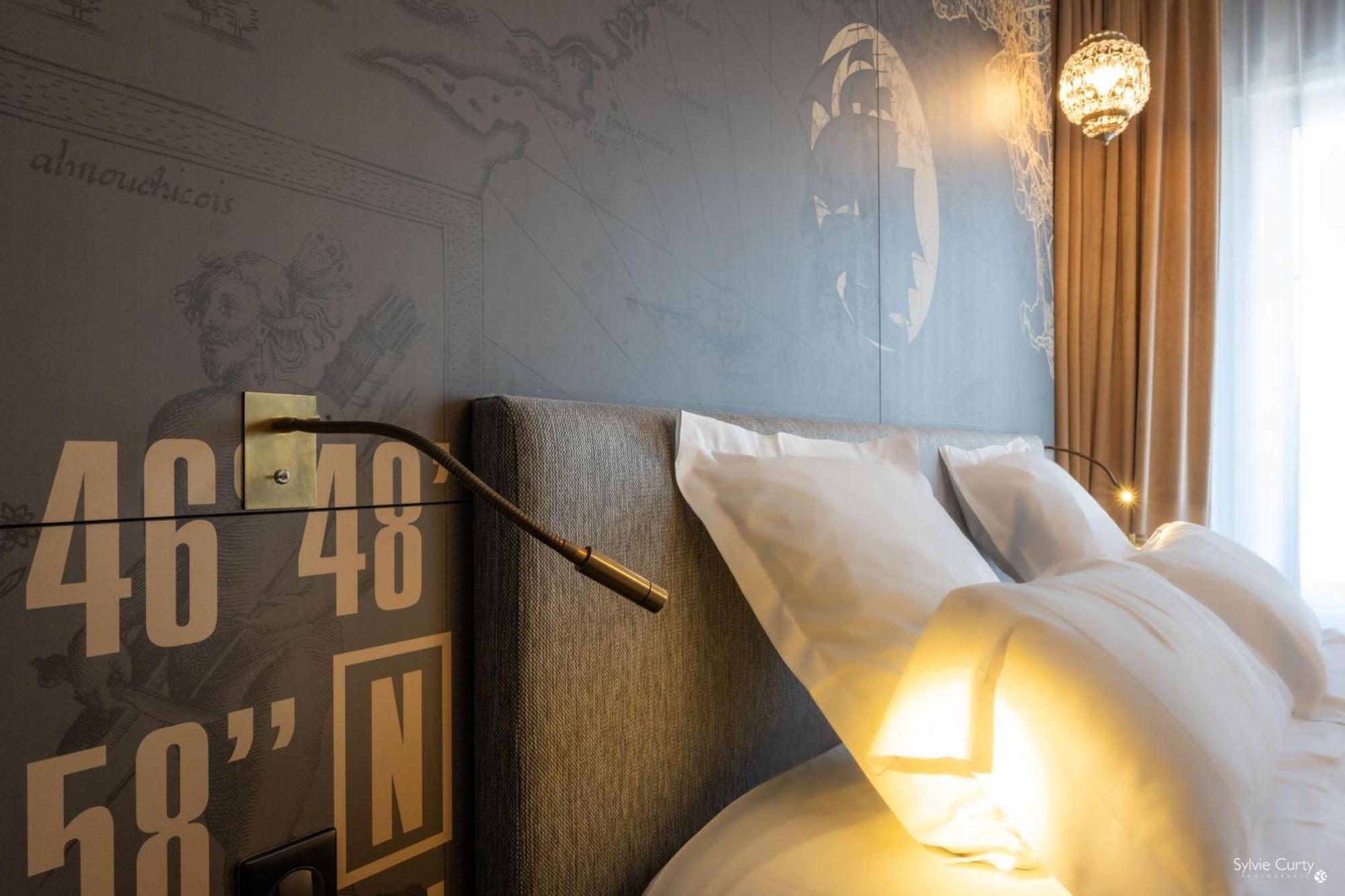 Le Champlain Hotell La Rochelle  Exteriör bild