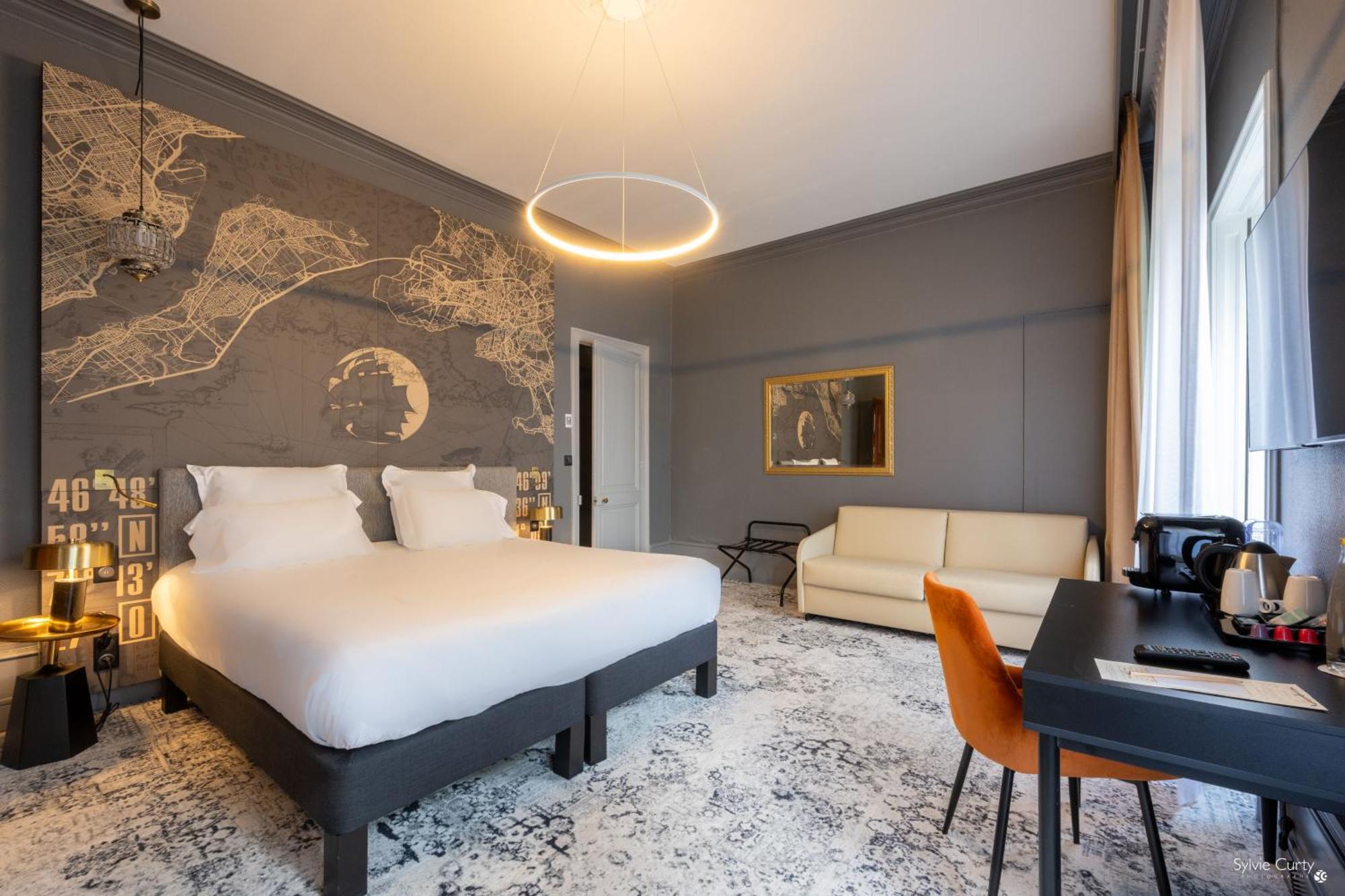 Le Champlain Hotell La Rochelle  Exteriör bild