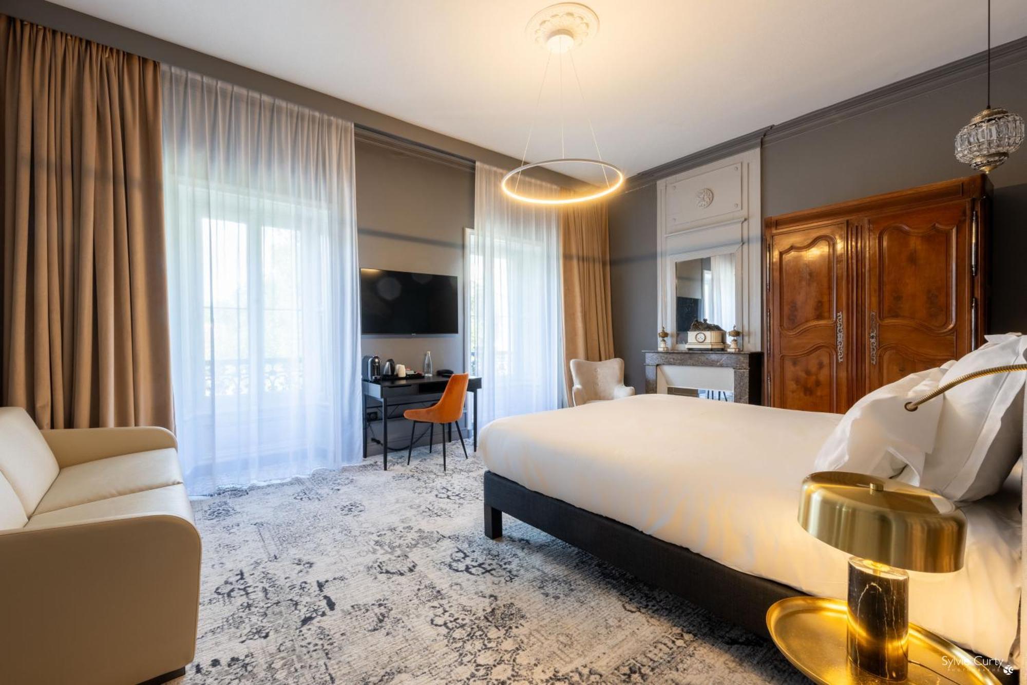 Le Champlain Hotell La Rochelle  Exteriör bild