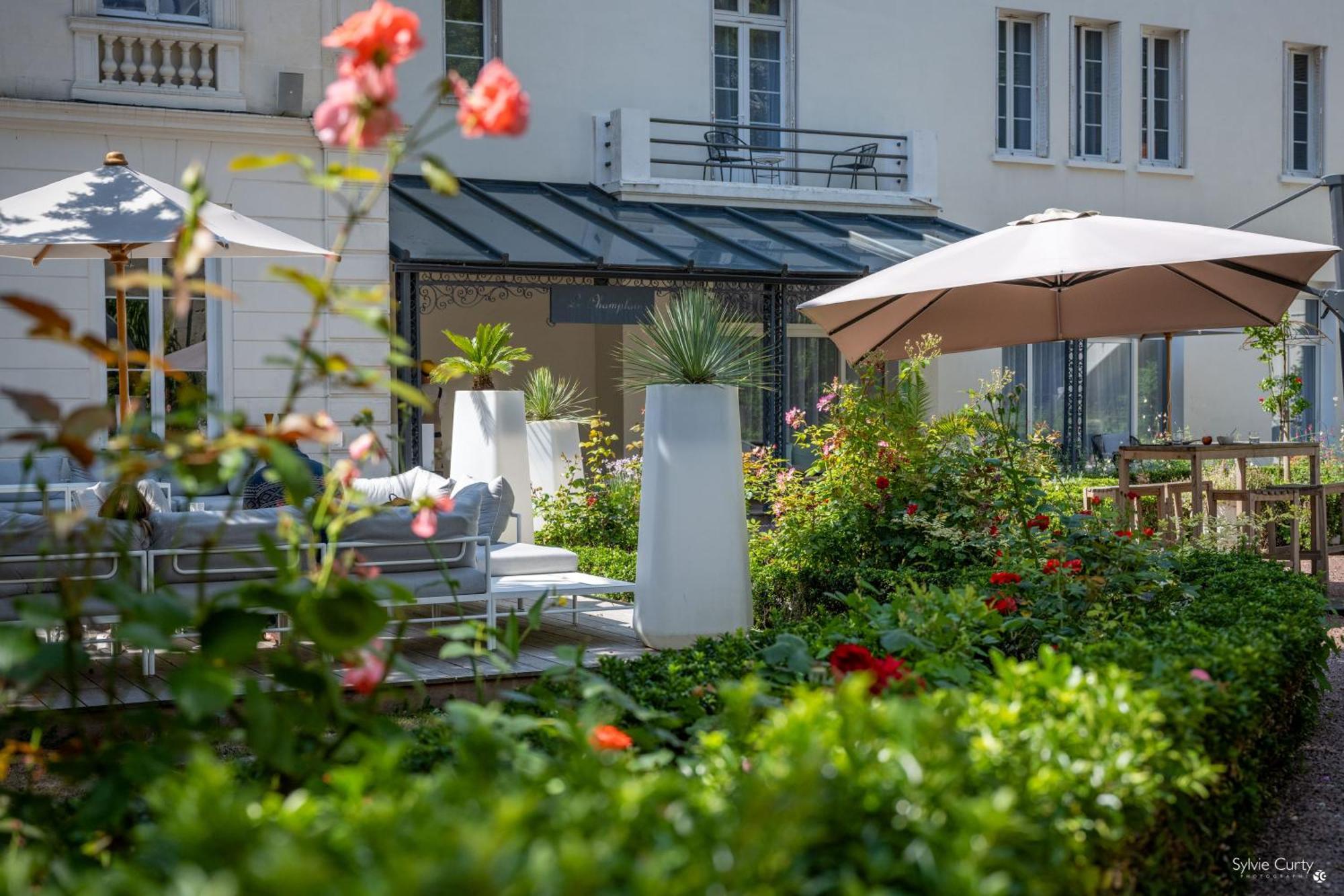 Le Champlain Hotell La Rochelle  Exteriör bild