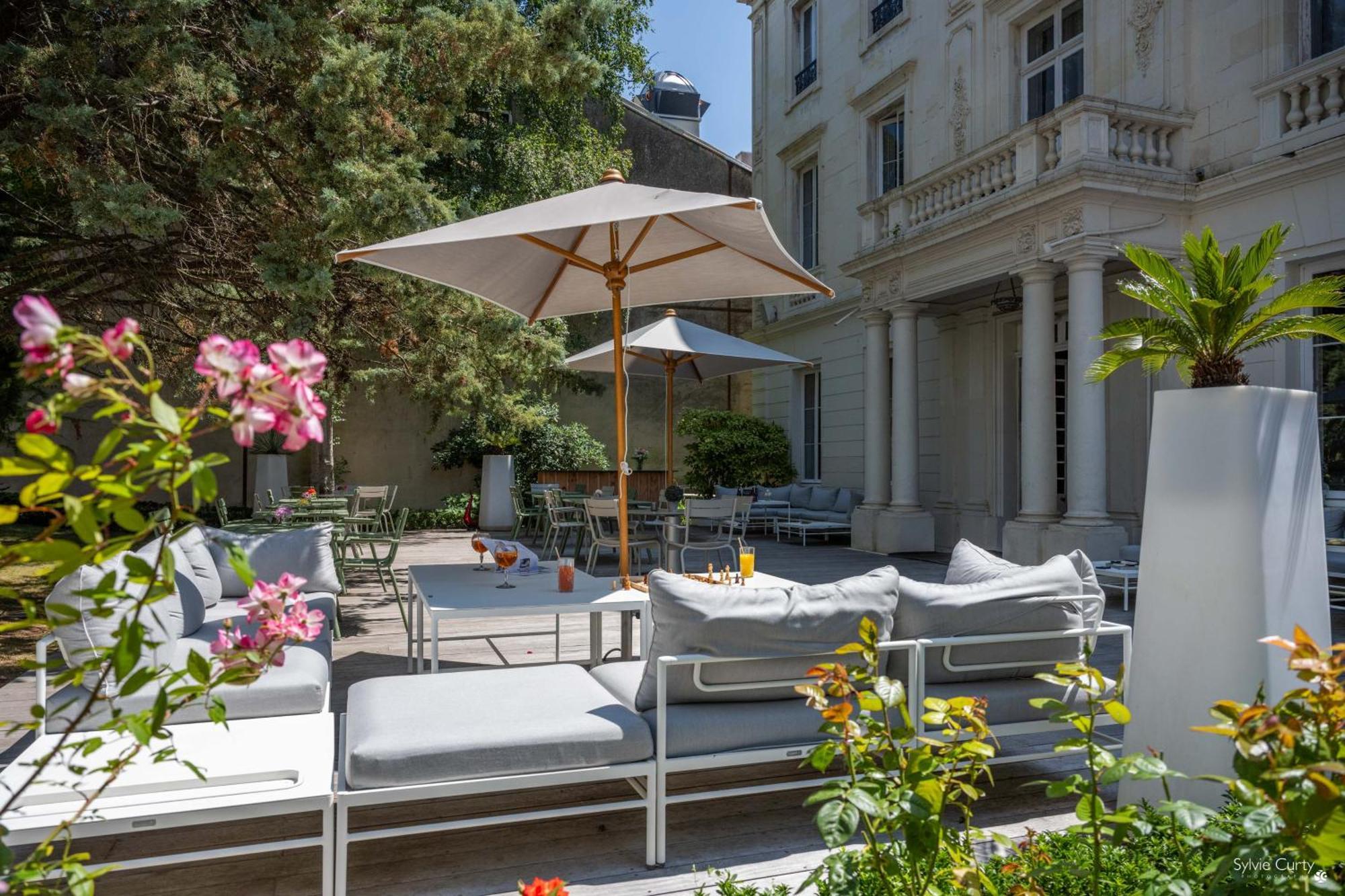 Le Champlain Hotell La Rochelle  Exteriör bild