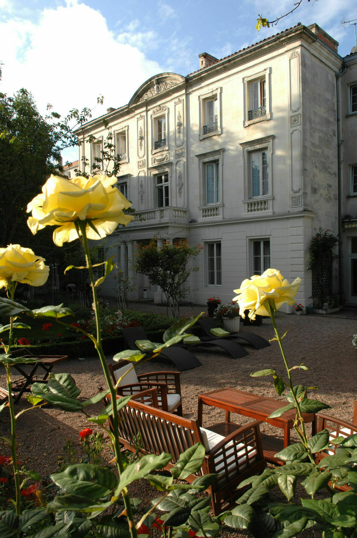Le Champlain Hotell La Rochelle  Exteriör bild