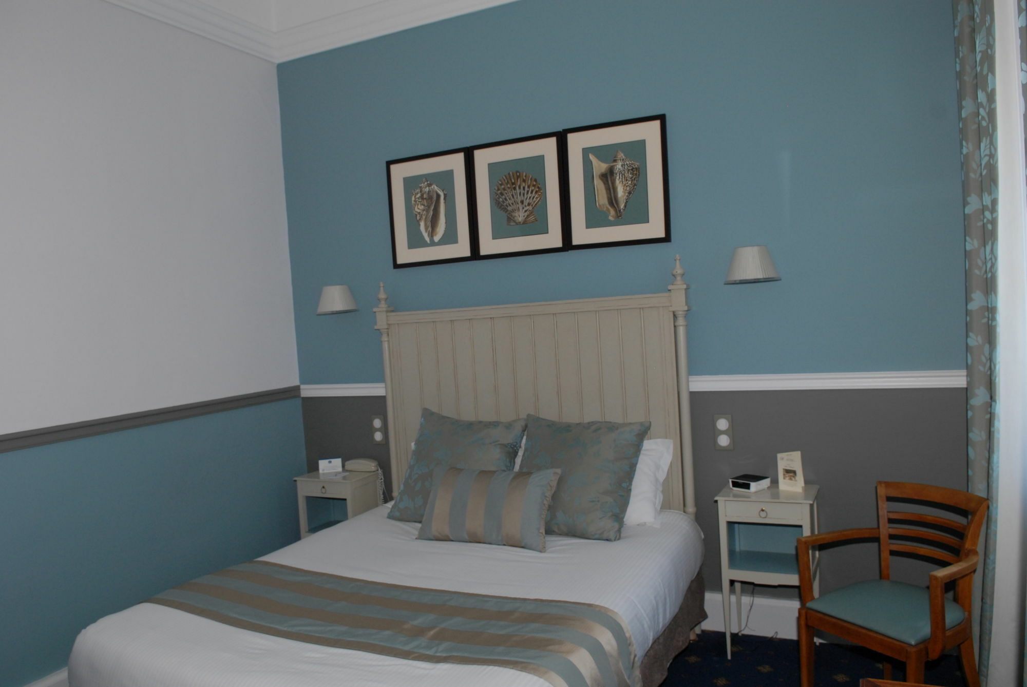 Le Champlain Hotell La Rochelle  Exteriör bild